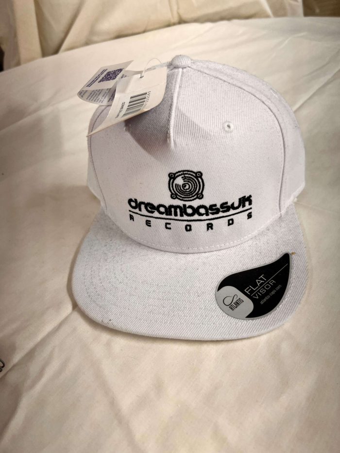 Various brands of hats - Image 9