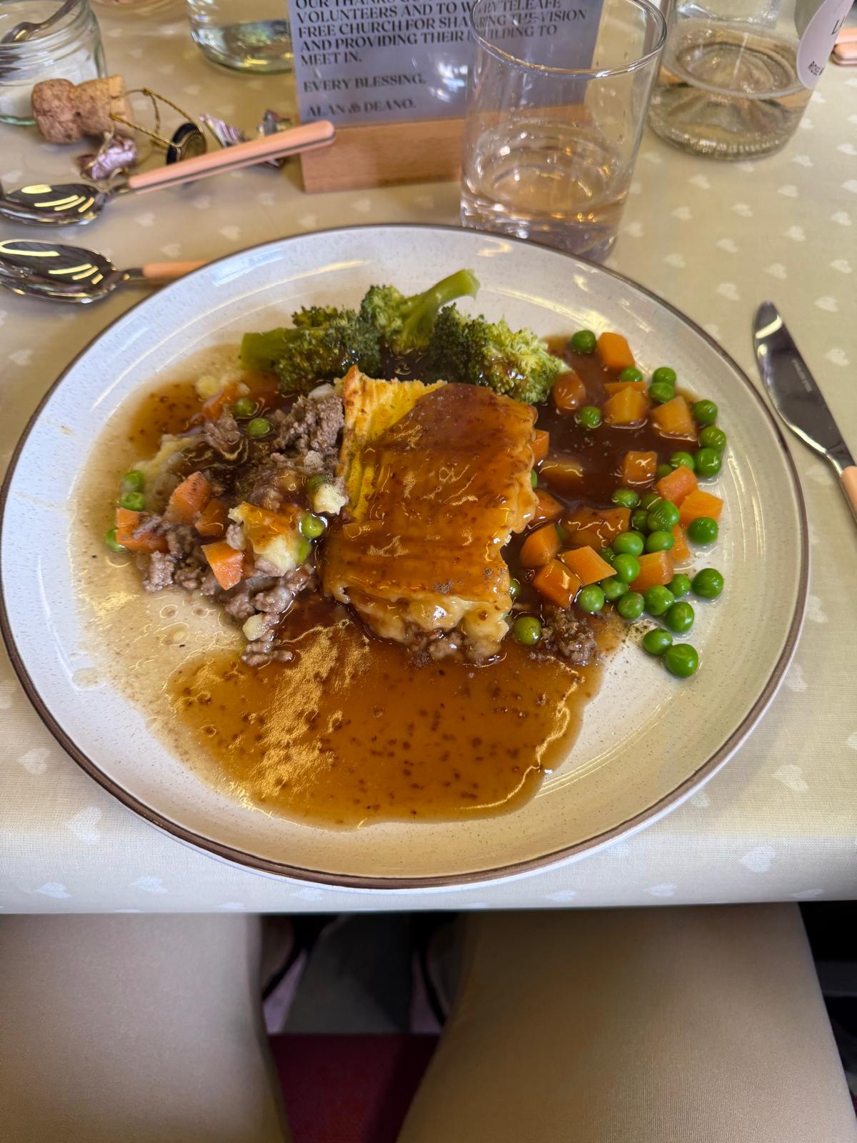 Whyteleafe Free Church hosts a free hot meal event-Meaningful Sponser And Support From Paula